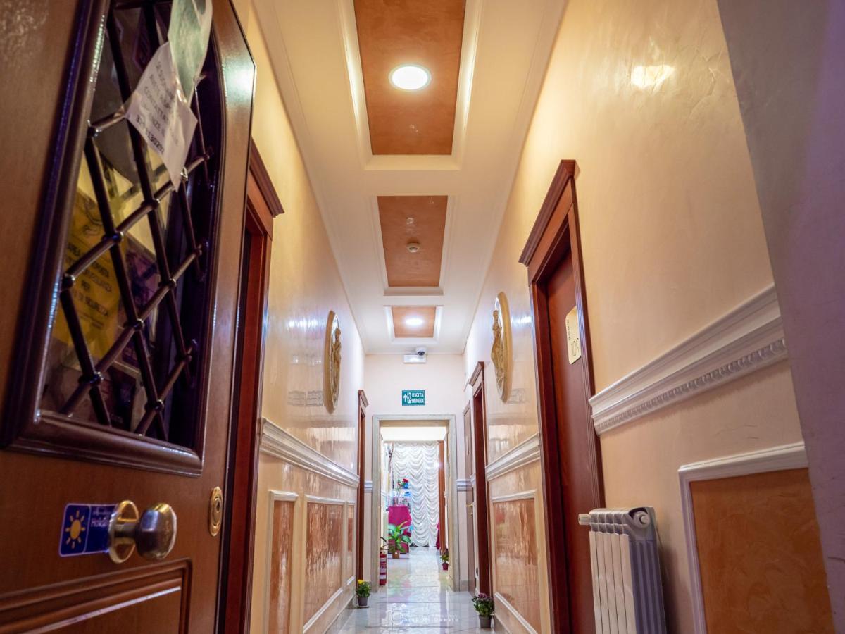 Hotel Suite Caesar Řím Exteriér fotografie