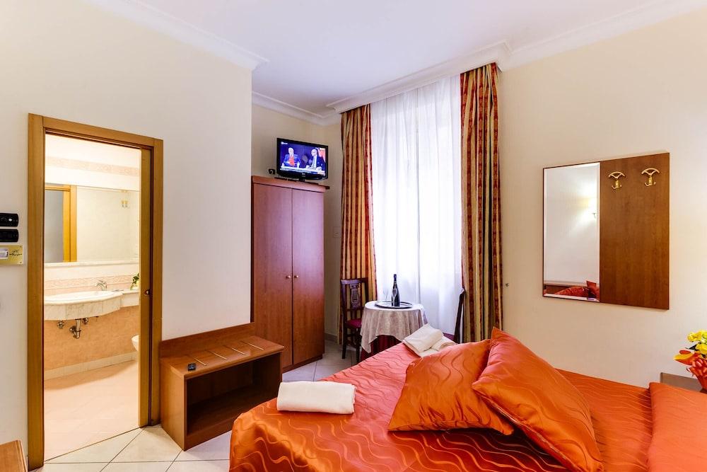 Hotel Suite Caesar Řím Exteriér fotografie
